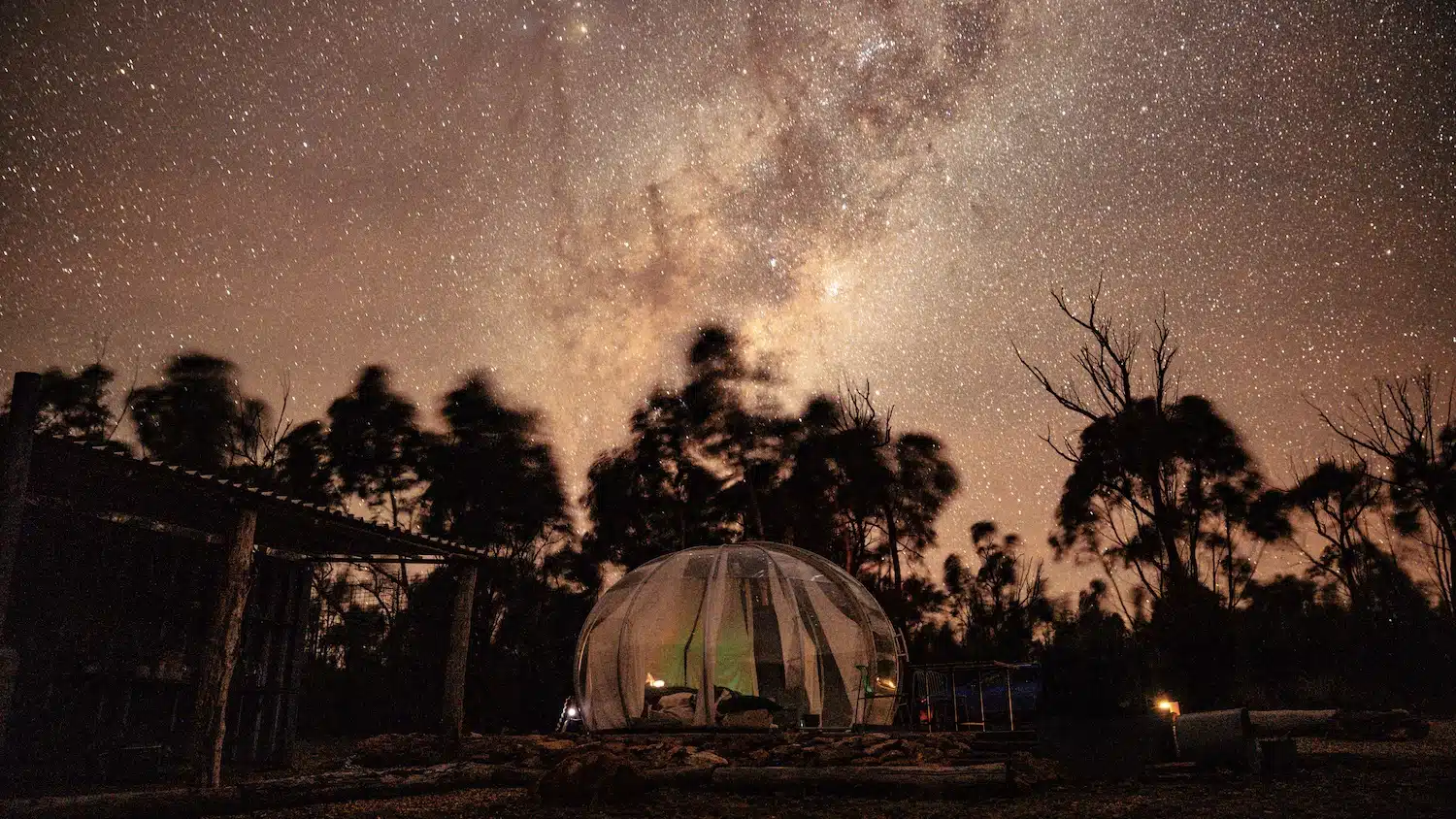Bubble Hotel Coonabarabran under the Milky Way in regional NSW